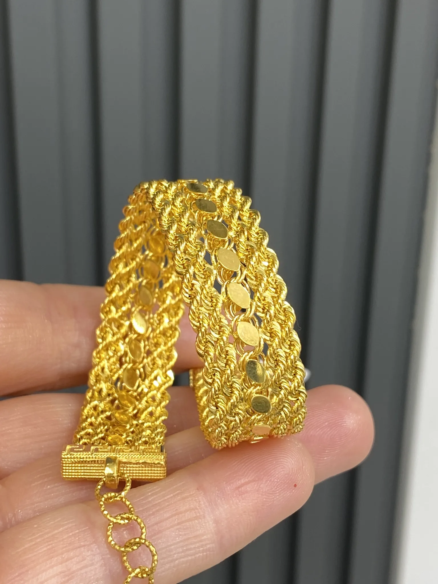 Favori Marka Halat Model Bileklik