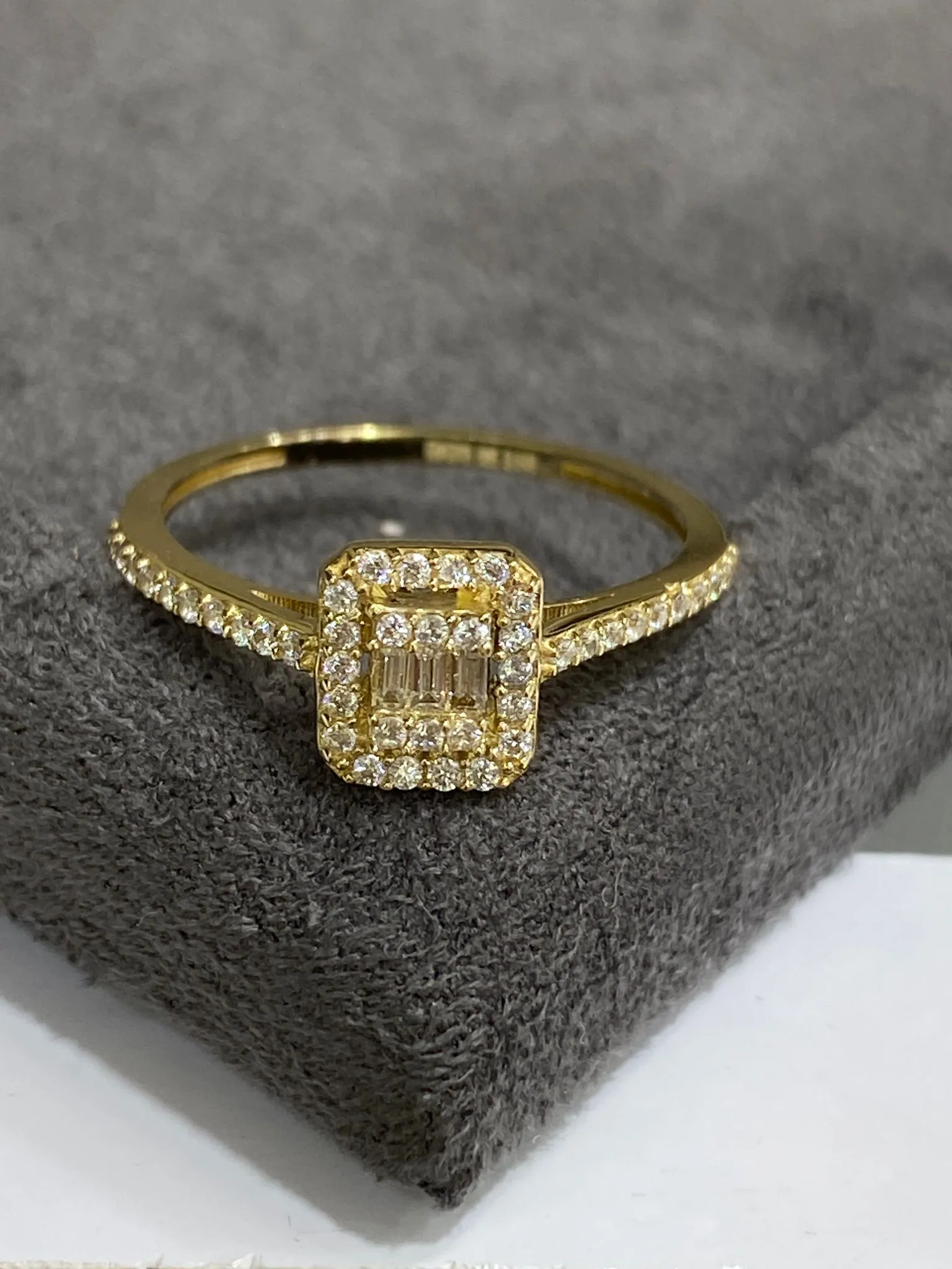 Favori Marka Baget Model Yüzük