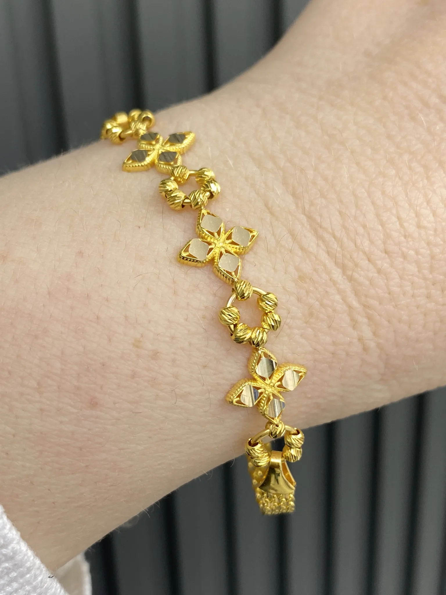 Favori Marka İtalyan Model Sarı Bileklik 