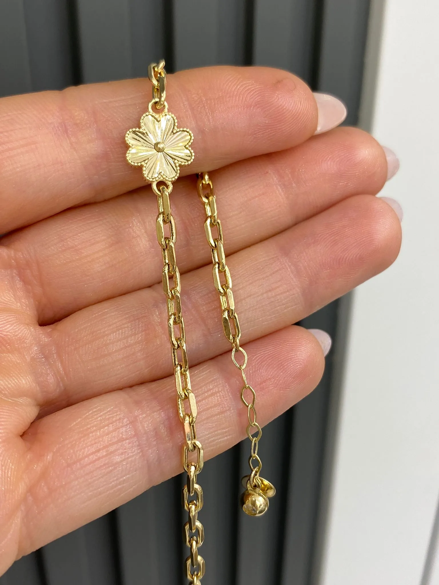 Favori Marka Yonca Model Bileklik