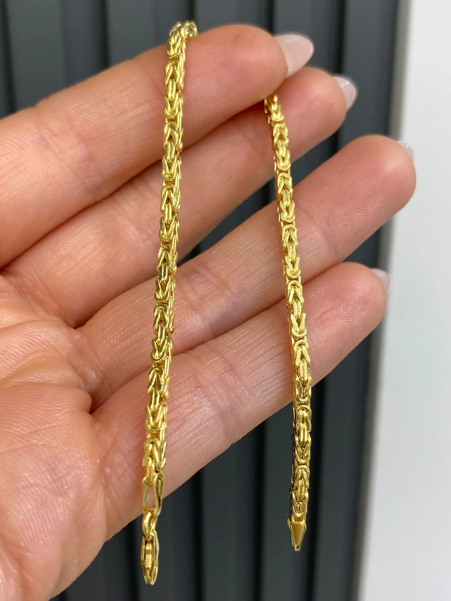 Favori Marka Kral Model Bileklik