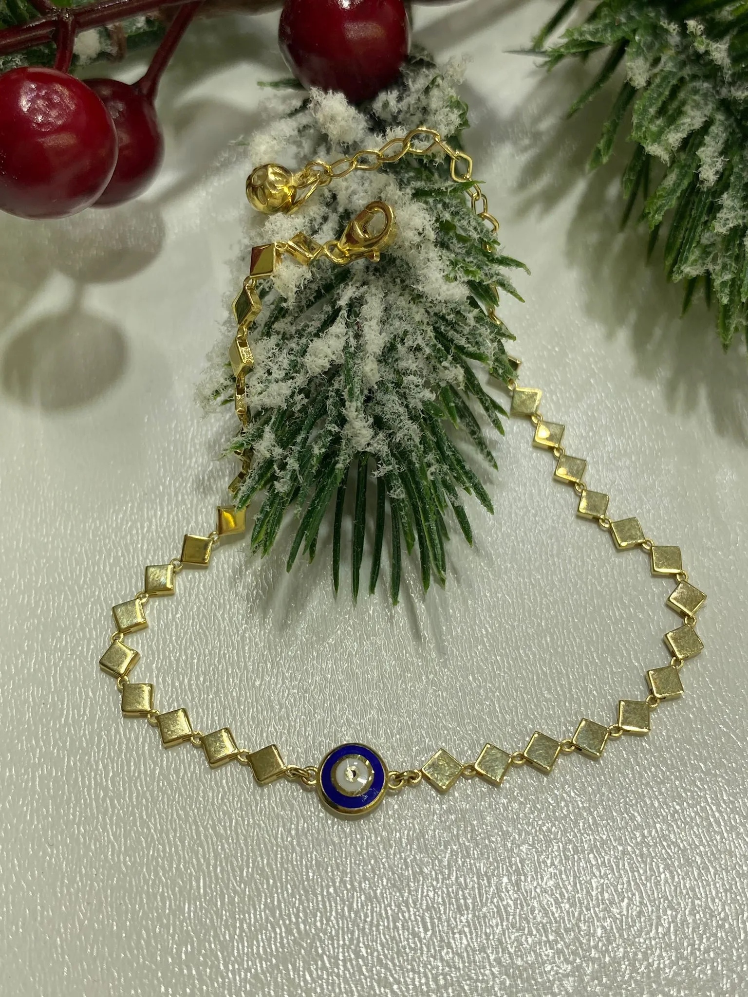 Favori Marka Mineli Model Bileklik