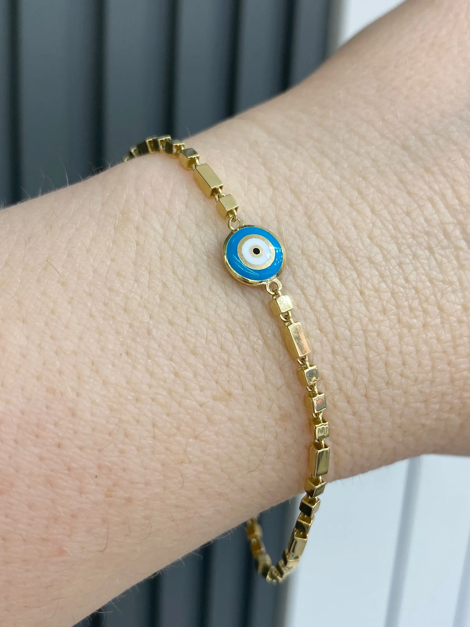 Favori Marka Mineli Model Bileklik