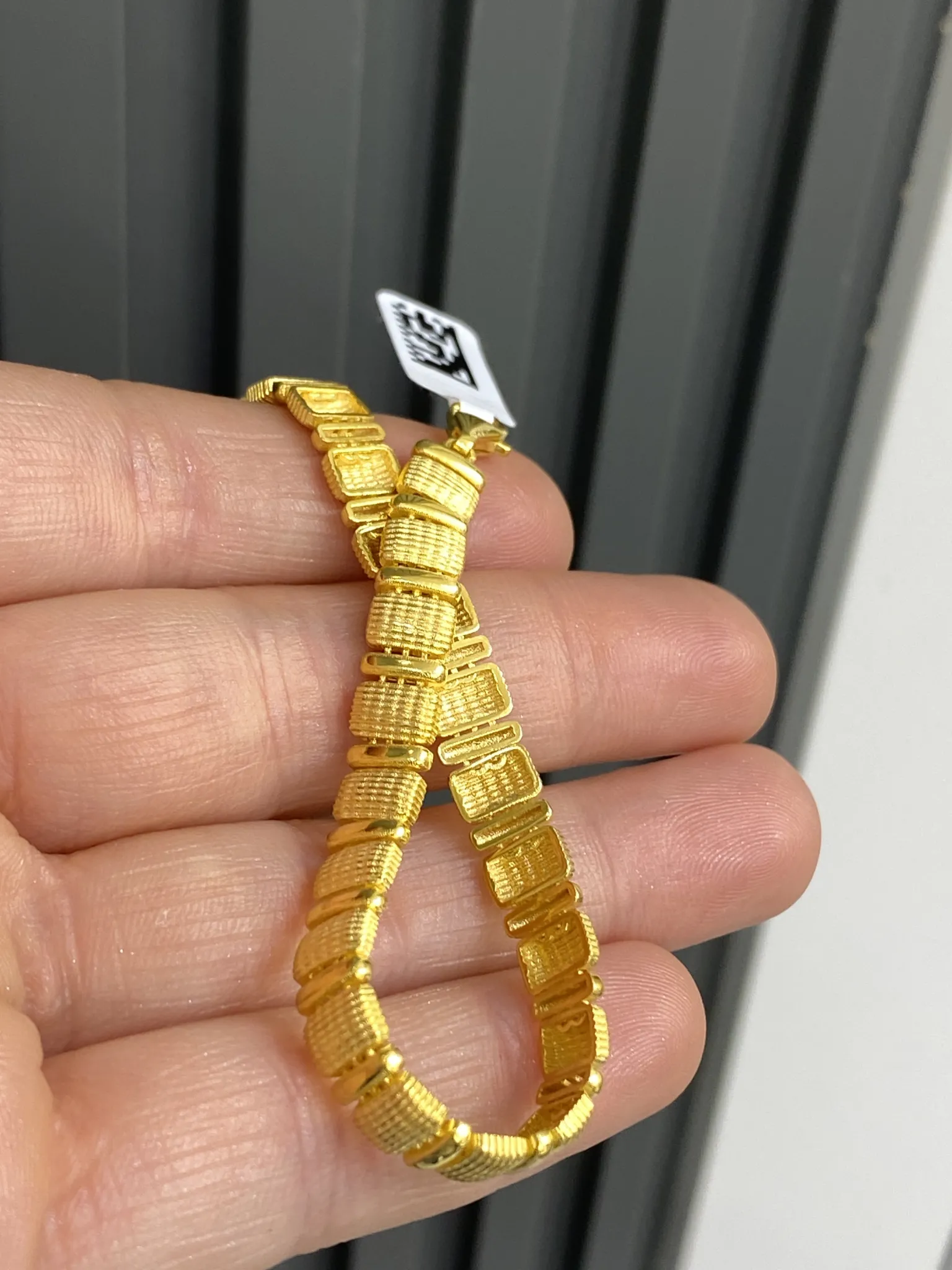 Favori Marka Sarı Renk Bileklik 