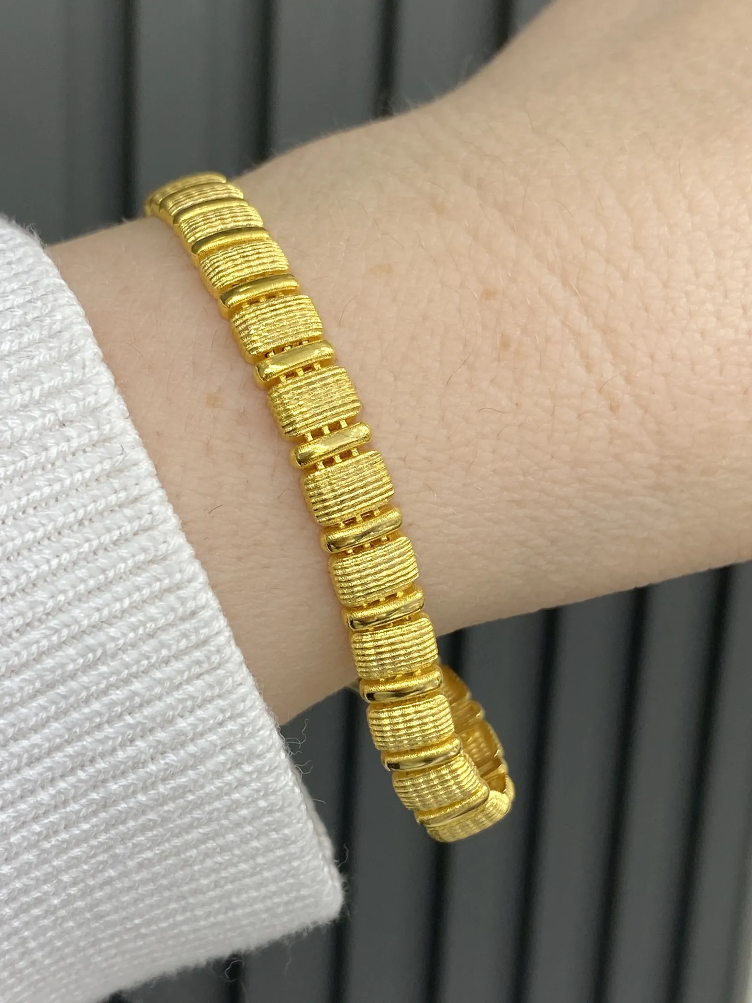 Favori Marka Sarı Renk Bileklik 