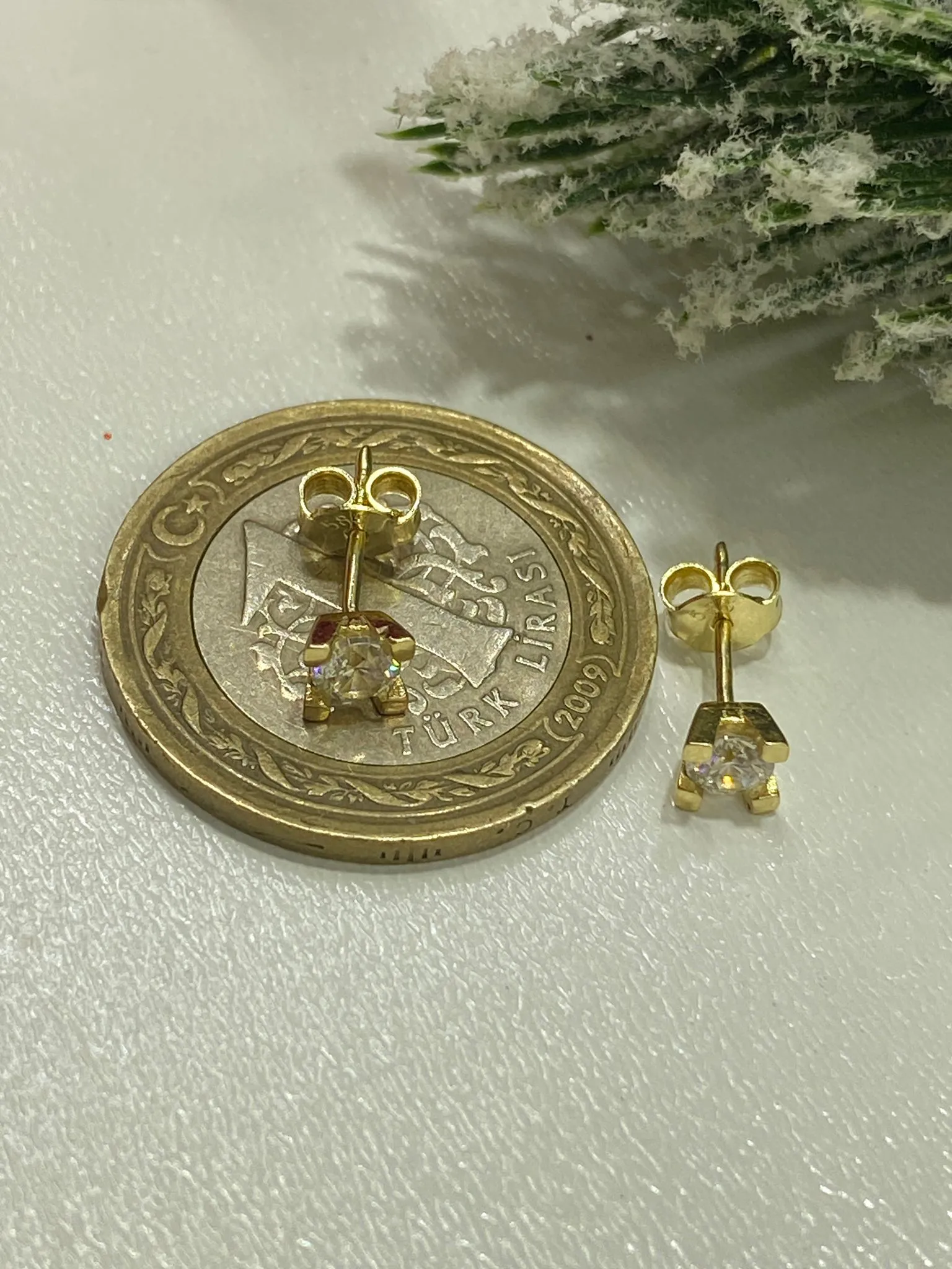 Favori Marka Tektaş Model Küpe