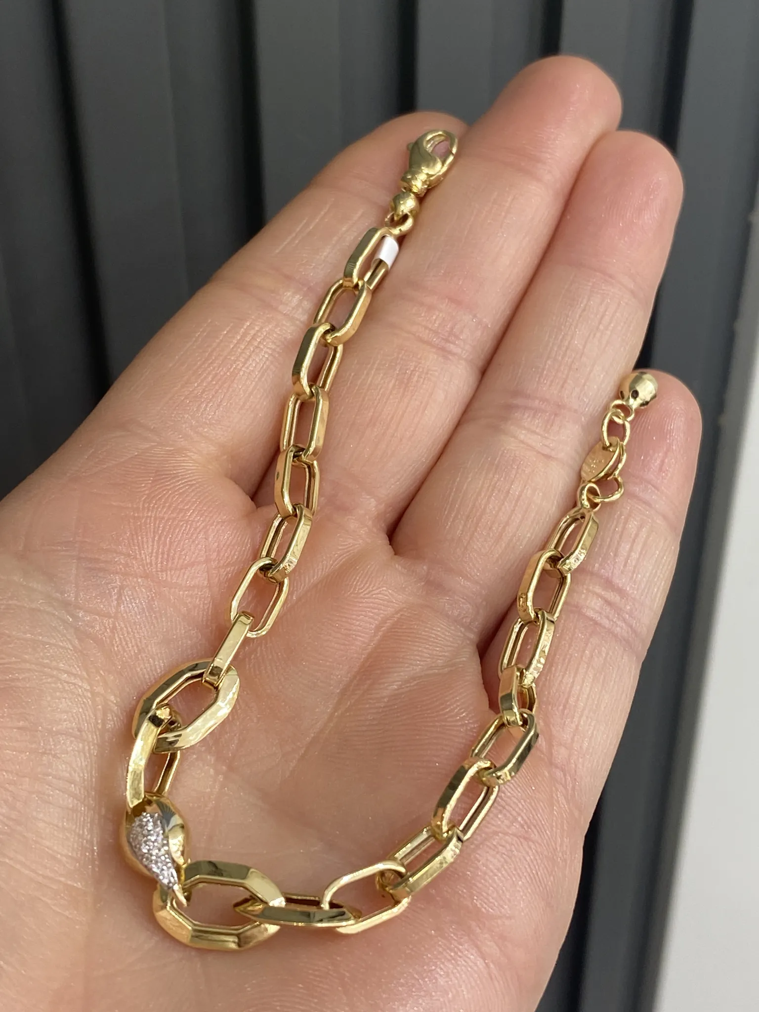 Favori Marka İtalyan Model Bileklik 