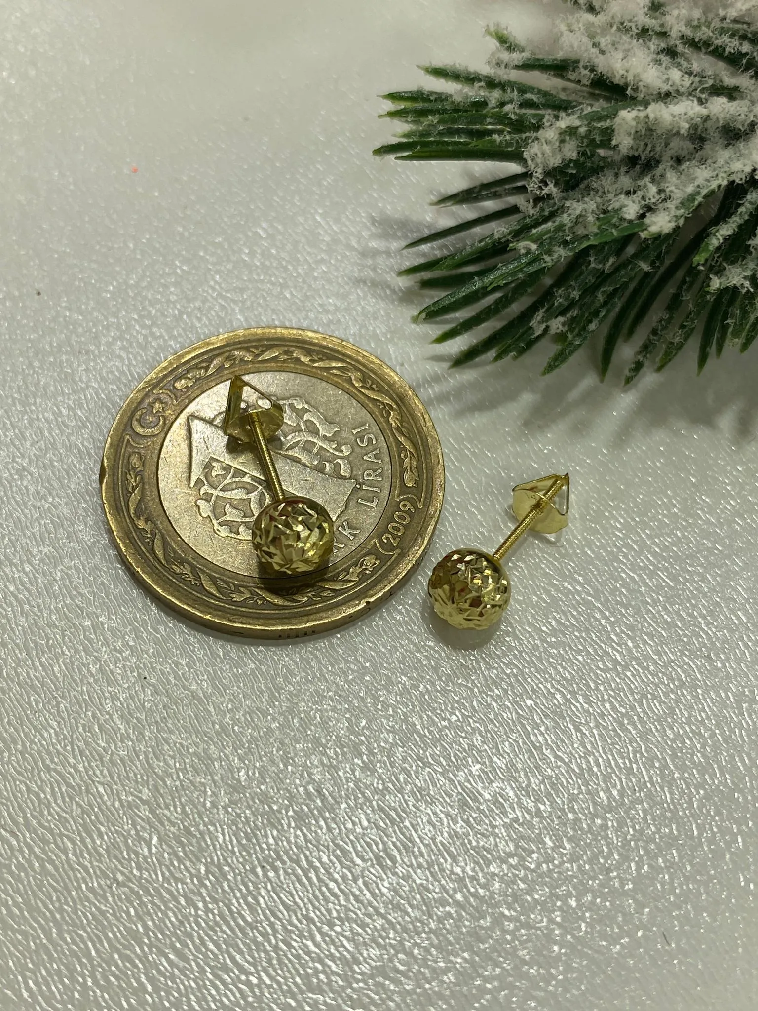 Favori Marka Top Model Küpe