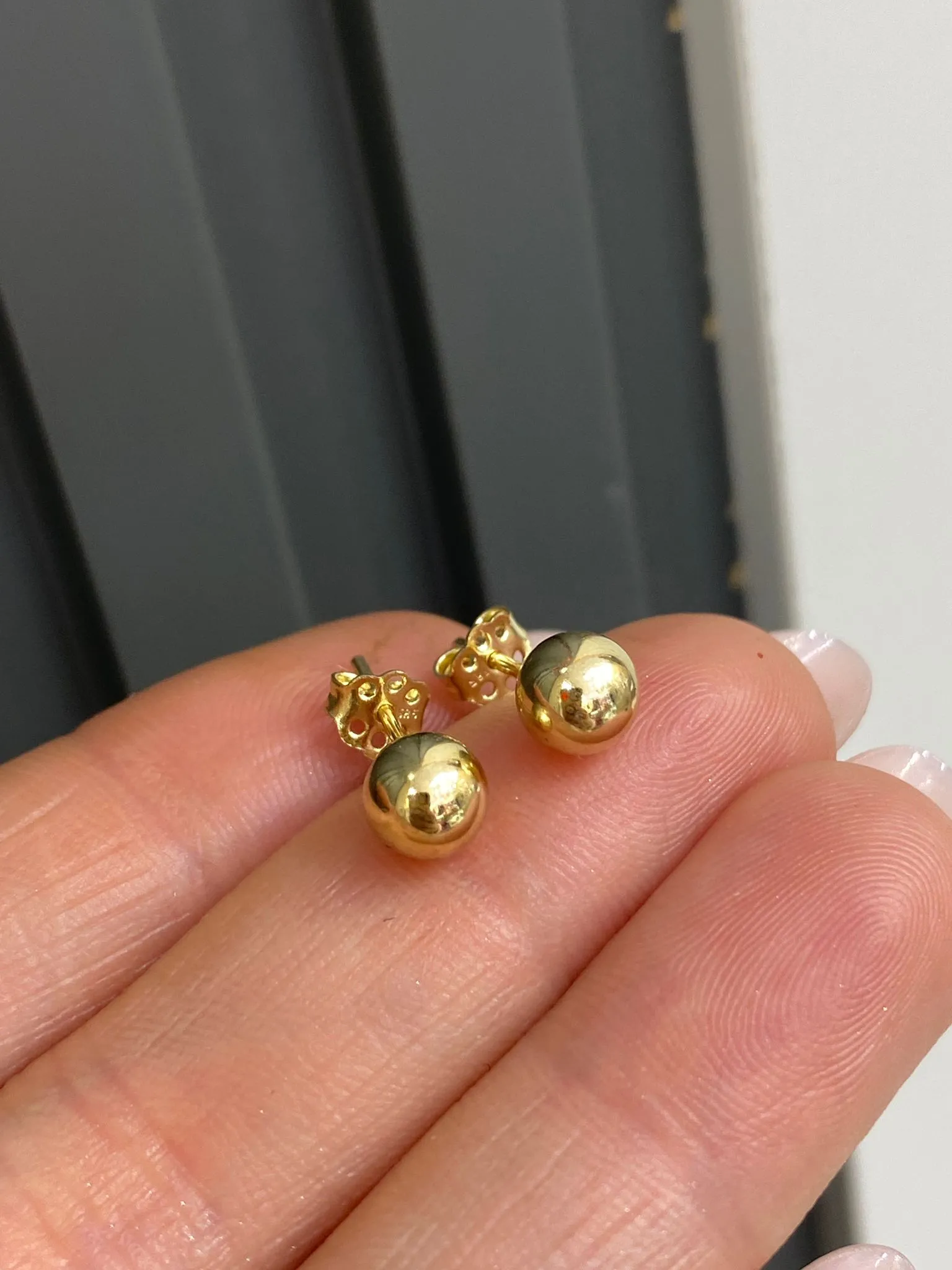 Favori Marka Top Model Küpe