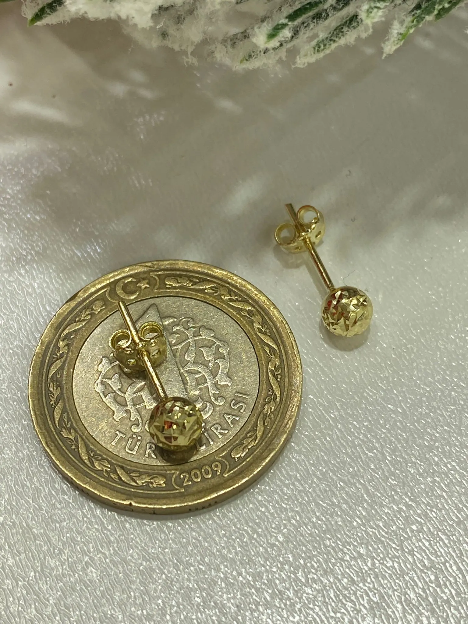 Favori Marka Top Model Küpe