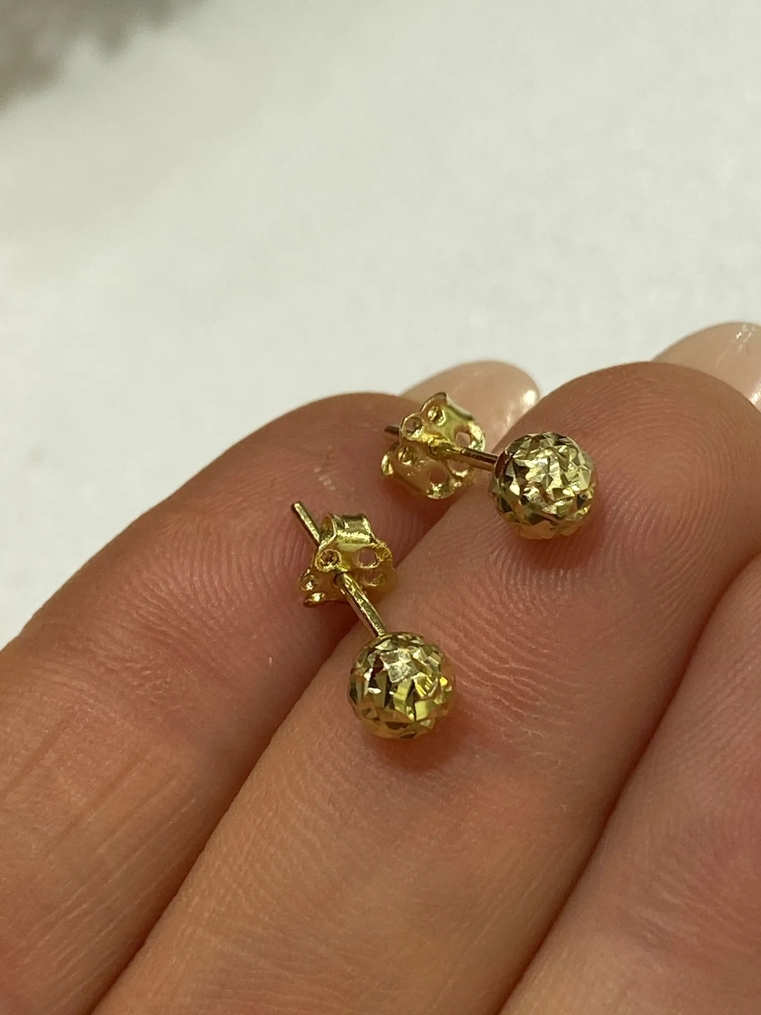 Favori Marka Top Model Küpe