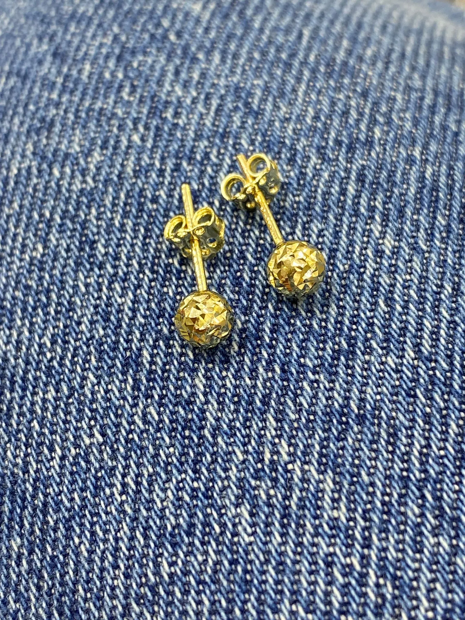 Favori Marka Top Model Küpe