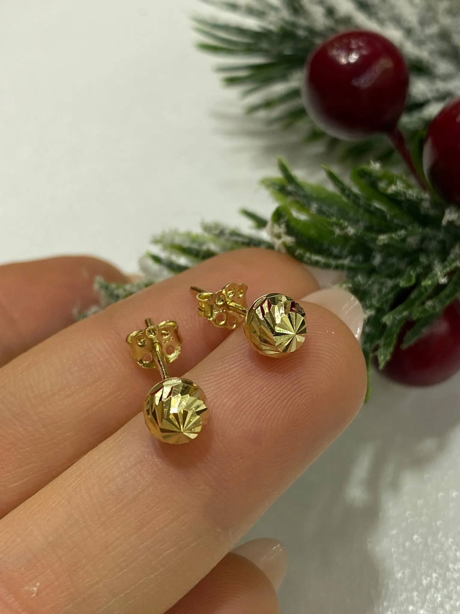 Favori Marka Top Model Küpe