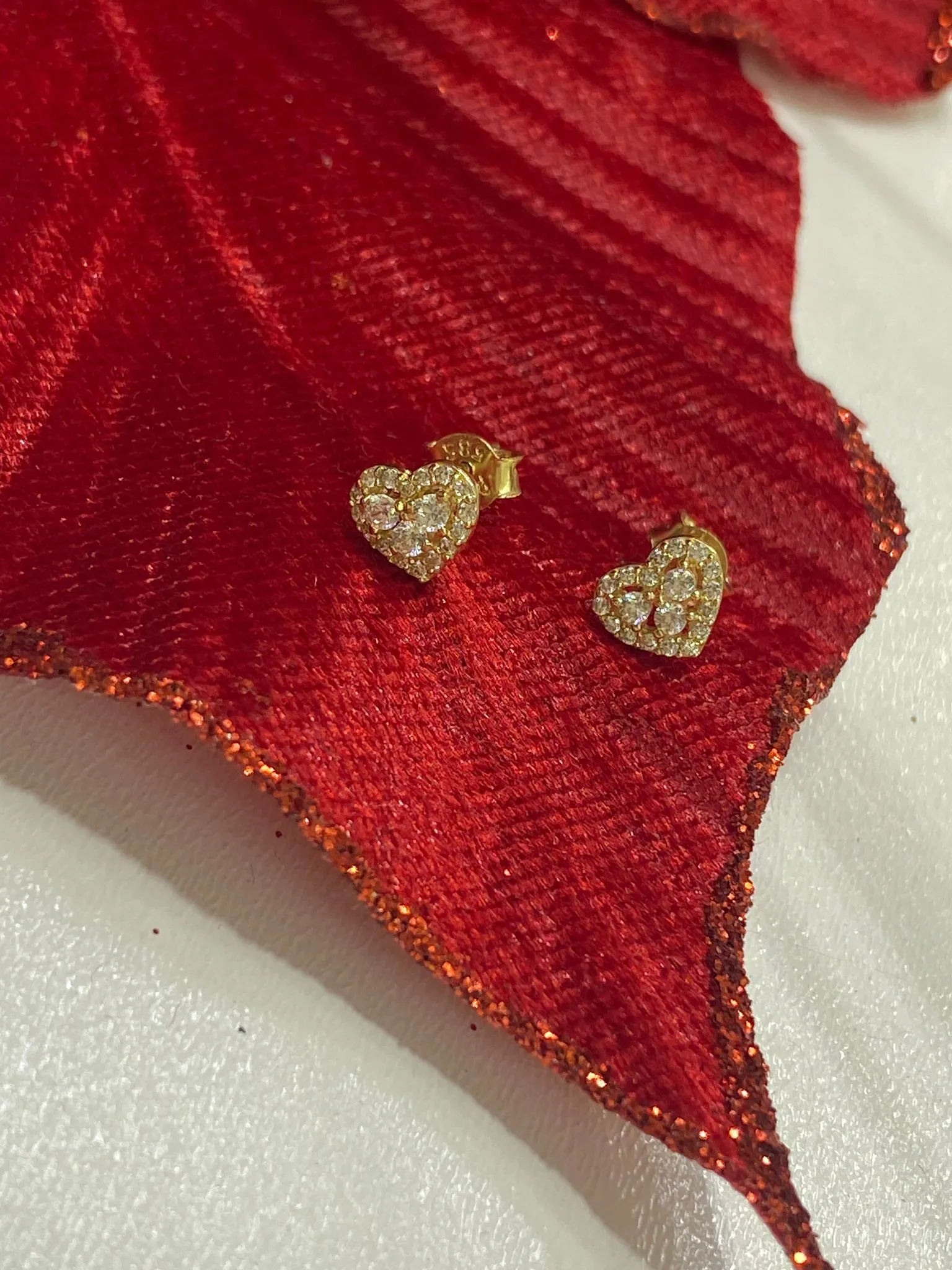 Favori Marka Kalp Model Küpe