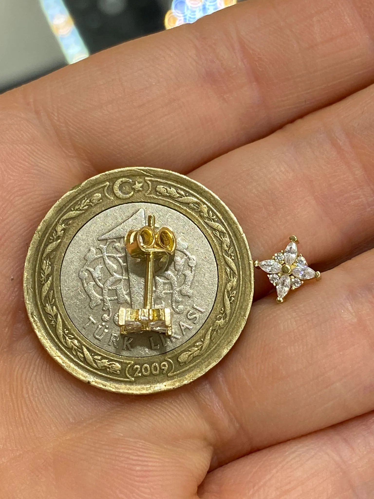 Favori Marka Yonca Model Küpe