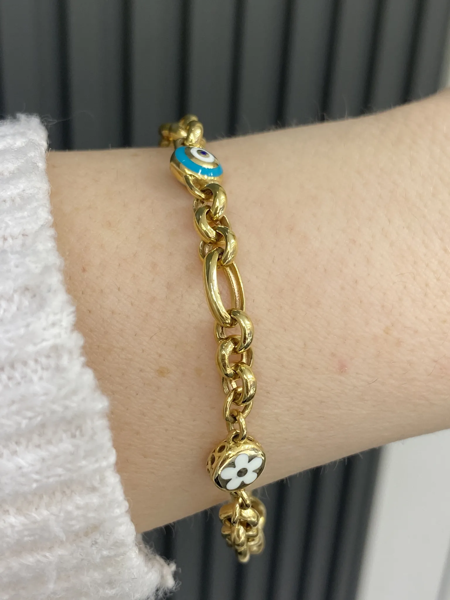 Favori Marka Mineli Model Bileklik