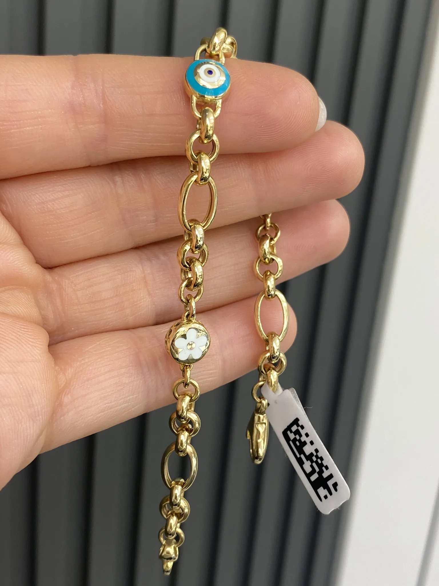 Favori Marka Mineli Model Bileklik