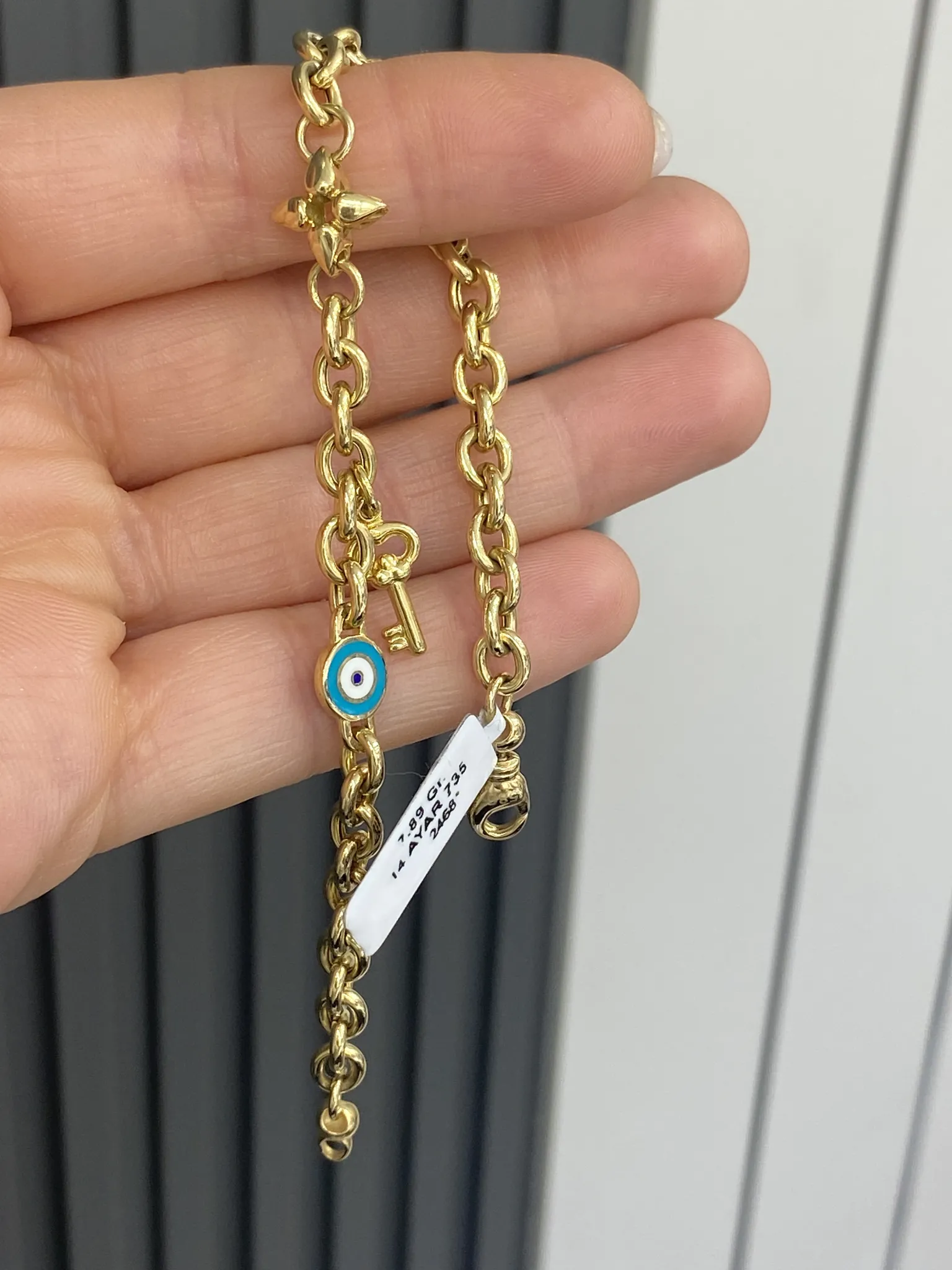 Favori Marka Mineli Model Bileklik