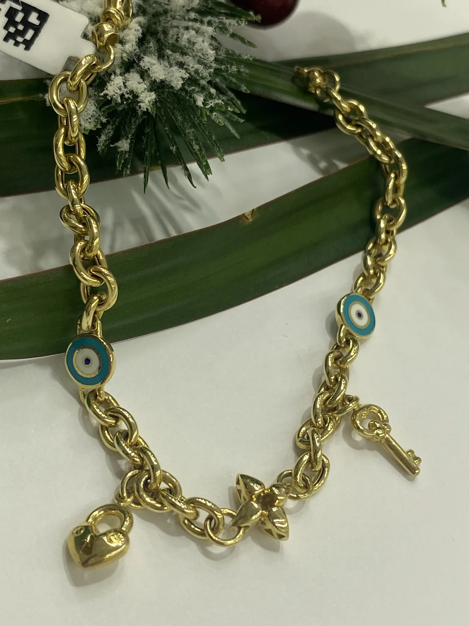 Favori Marka Mineli Model Bileklik