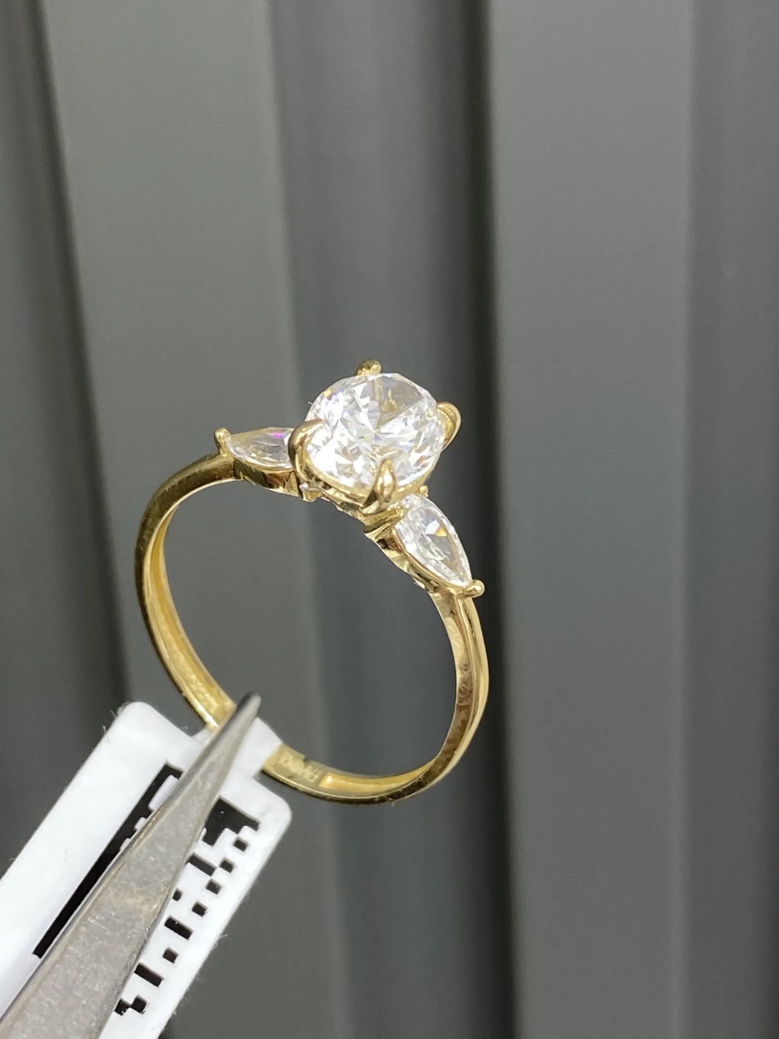 Favori Marka Oval Kesim Yüzük