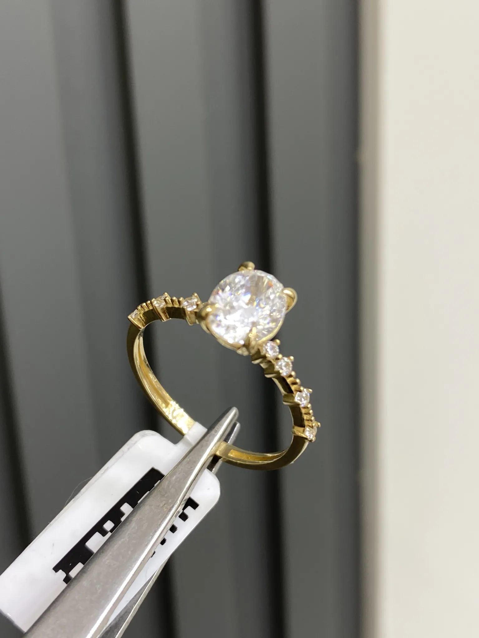 Favori Marka Oval Kesim Yüzük