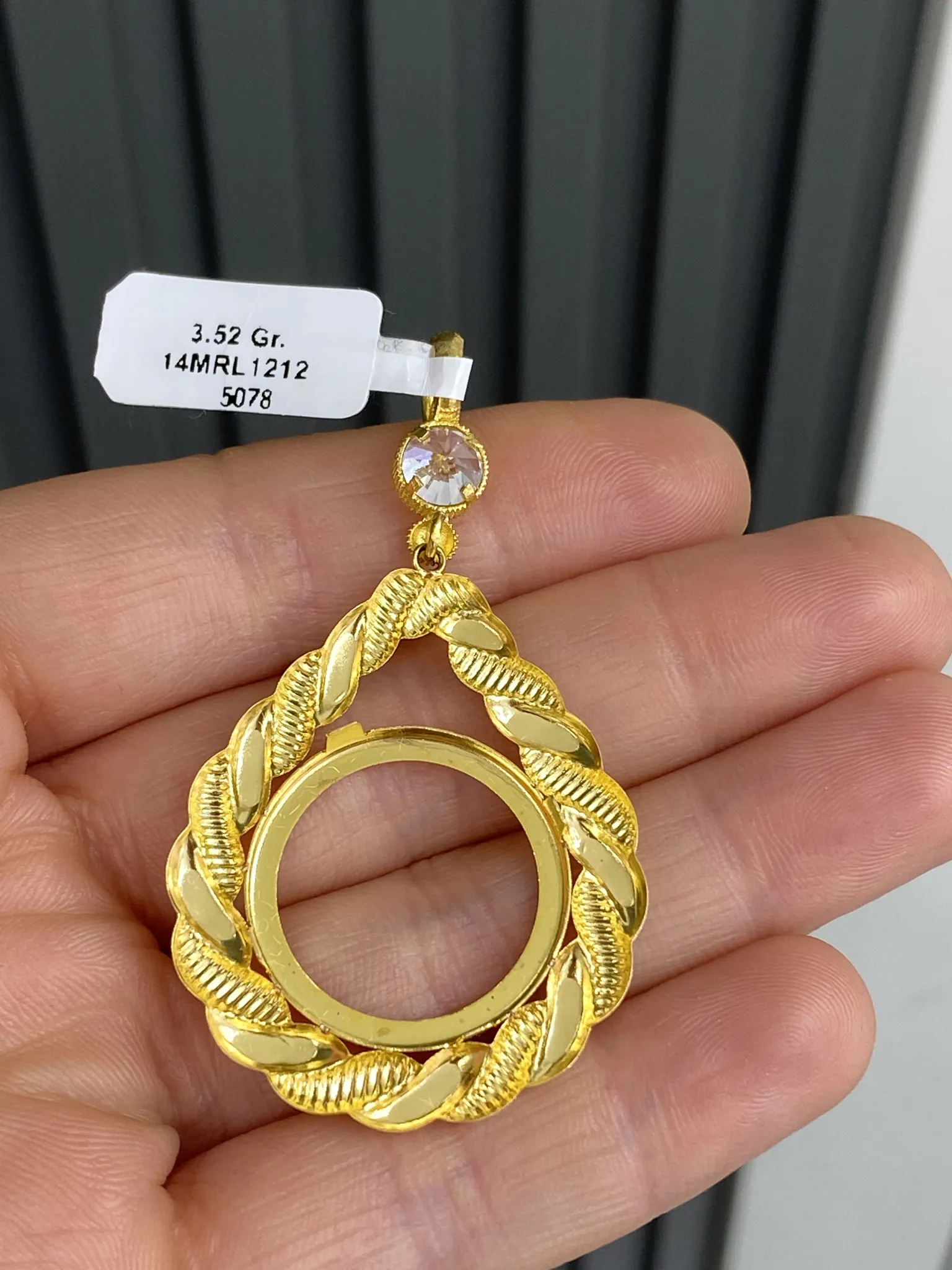 Favori Marka Çeyrekli Uç