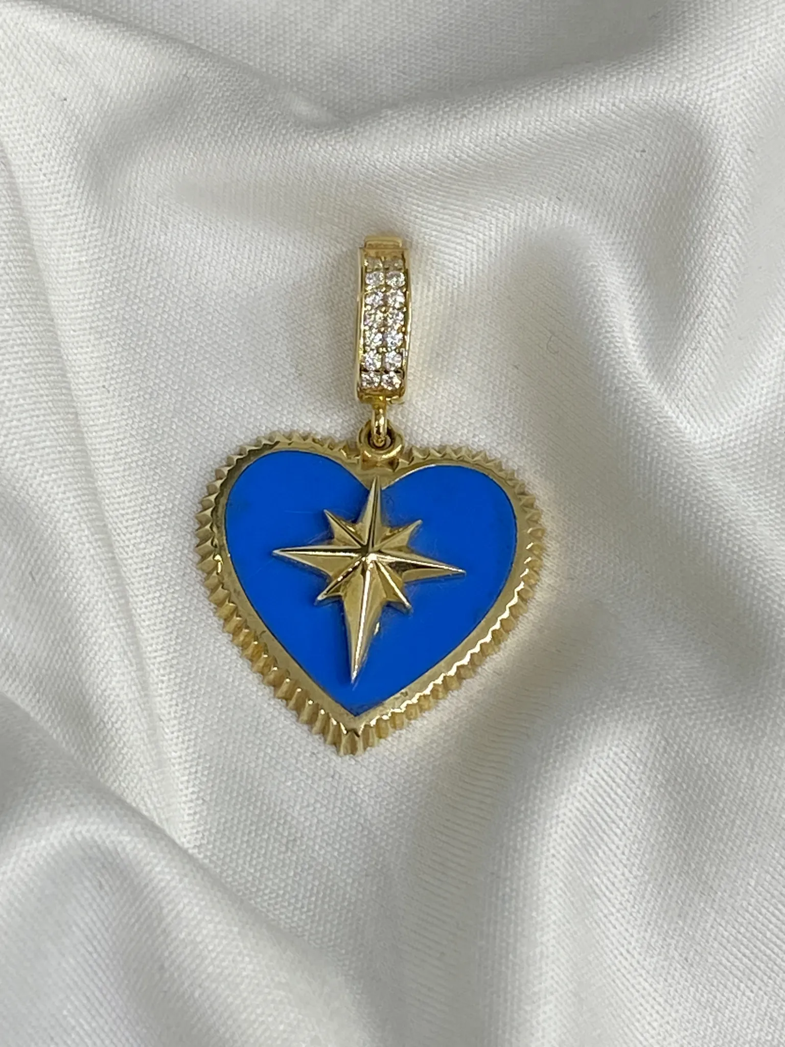 Favori Marka Charm Model Uç