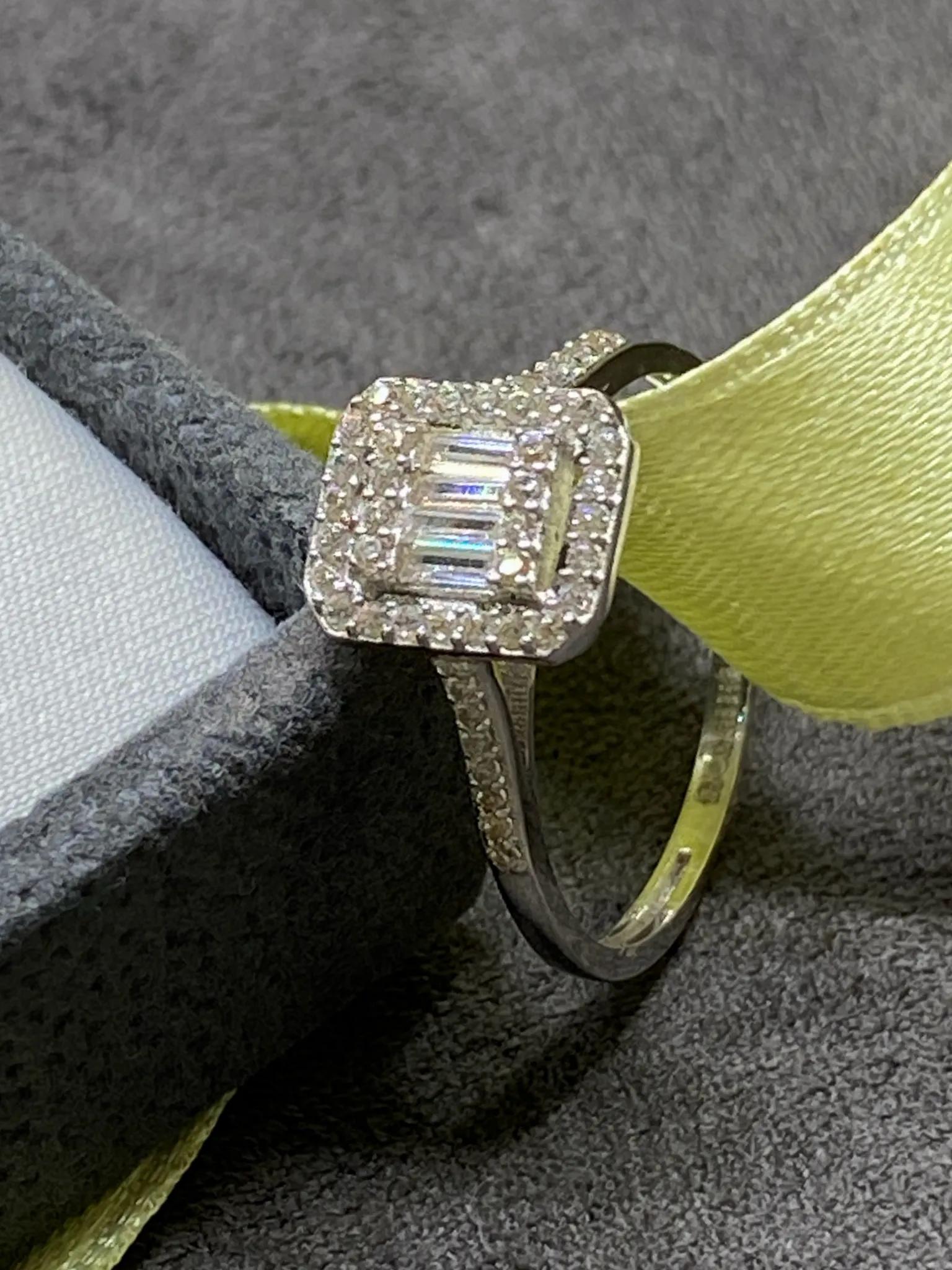 Favori Marka Baget Model Yüzük