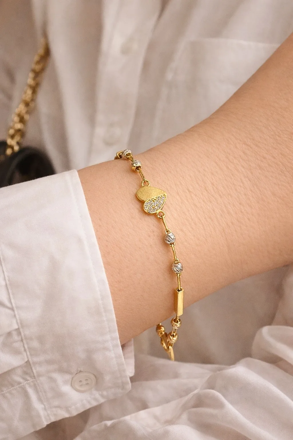 Favori Marka Üç Renkli Kalp Model Bileklik