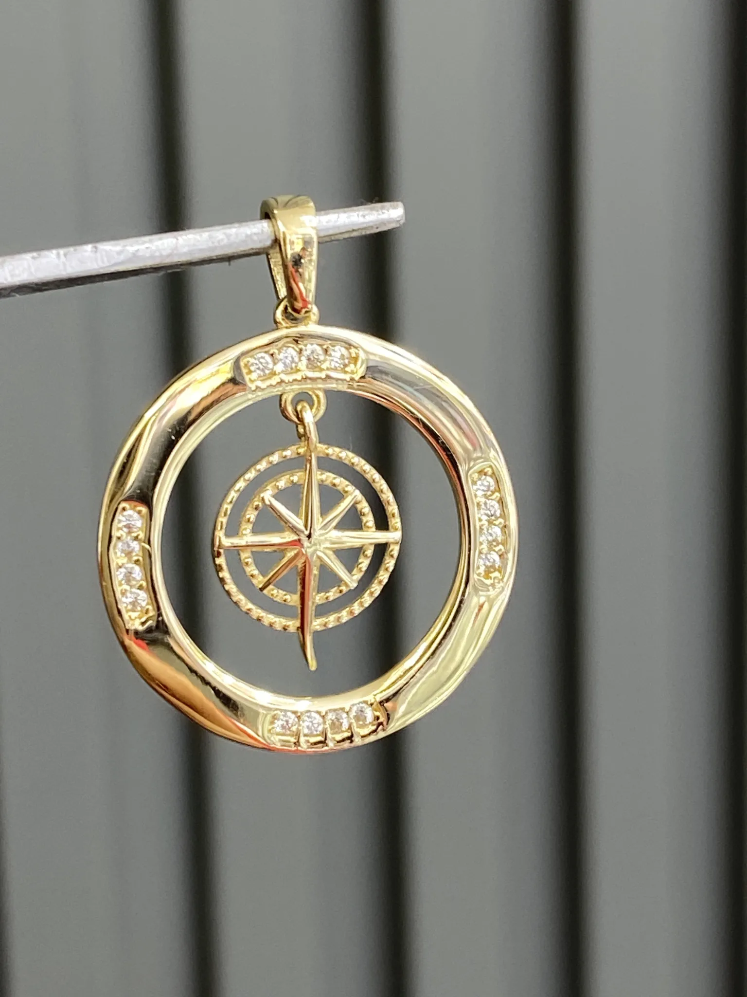 Favori Marka İtalyan Model Uç Sallamalı