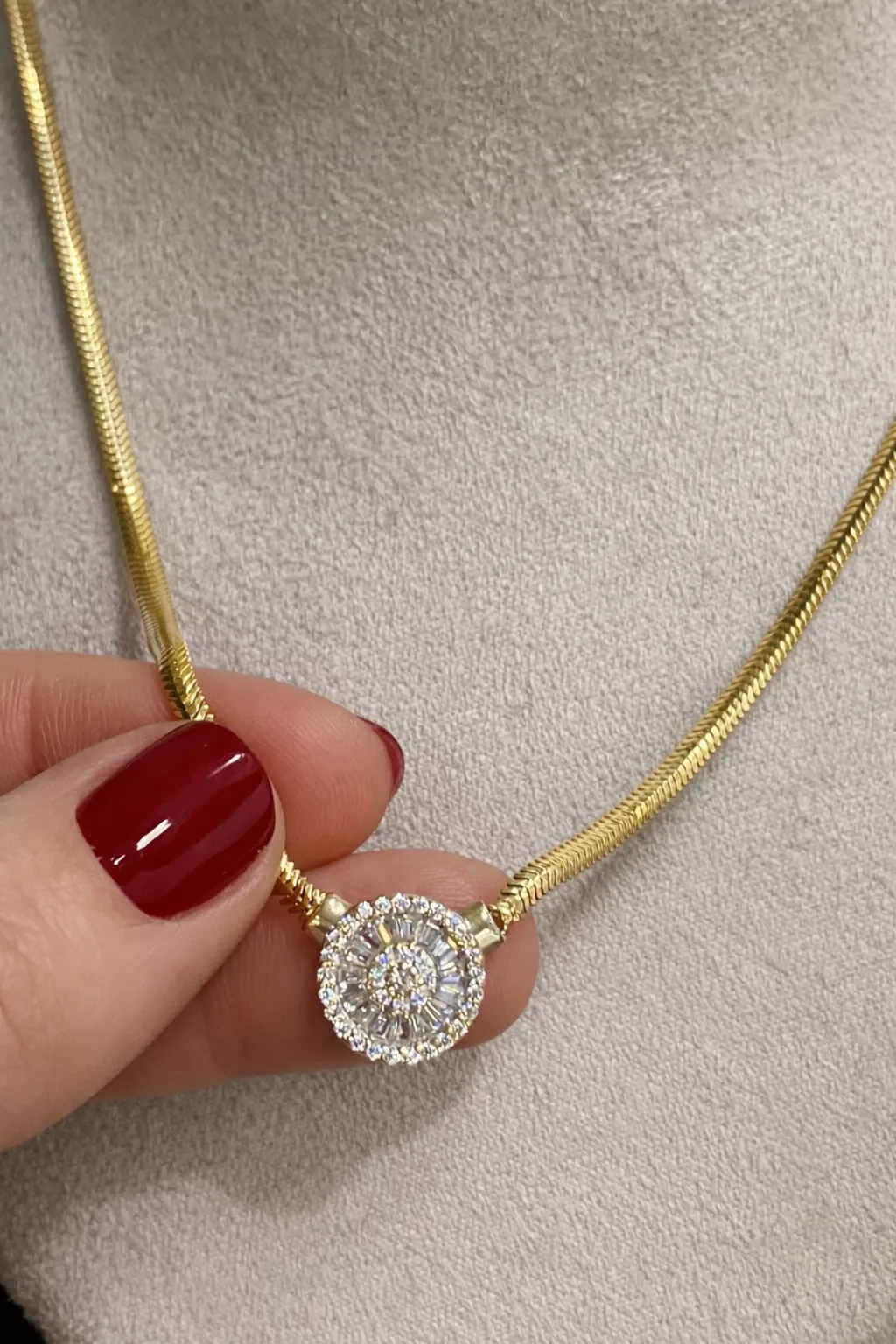 Favori Marka Balık Sırtı Model Baget Taşlı Zincir 45 cm