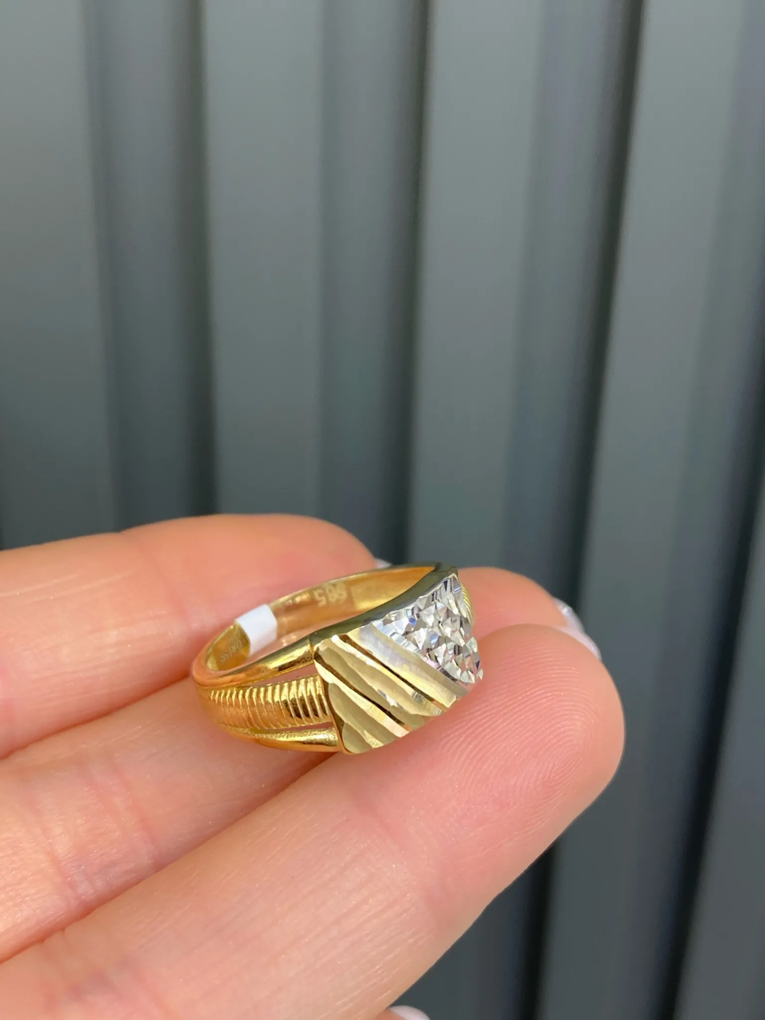 Favori Marka İtalyan Model Yüzük