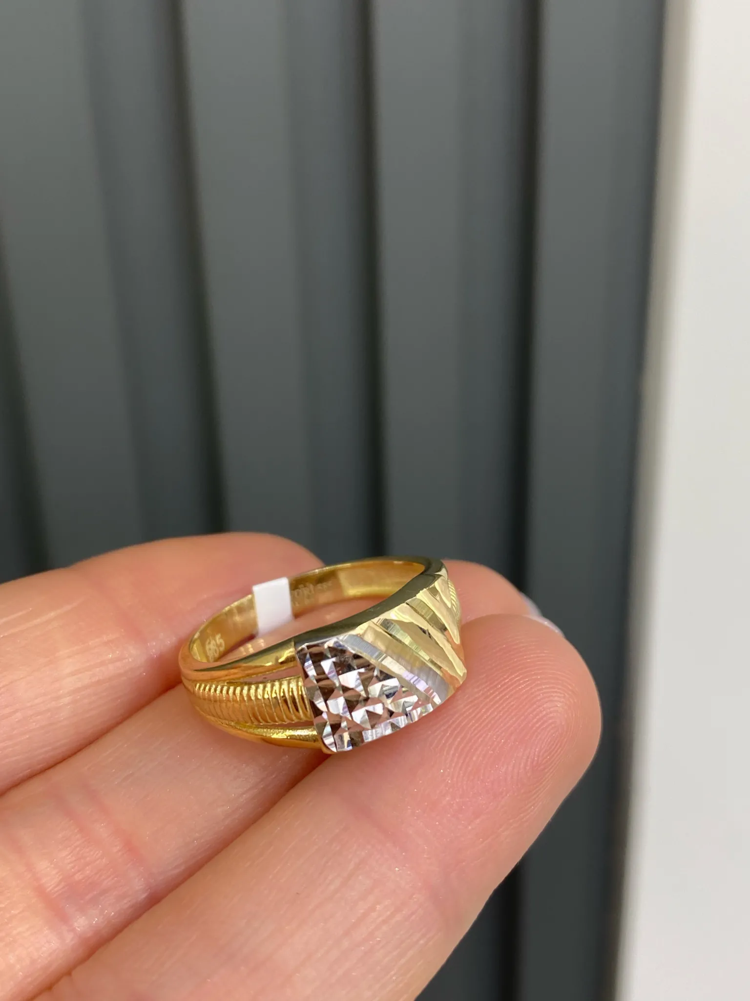 Favori Marka İtalyan Model Yüzük