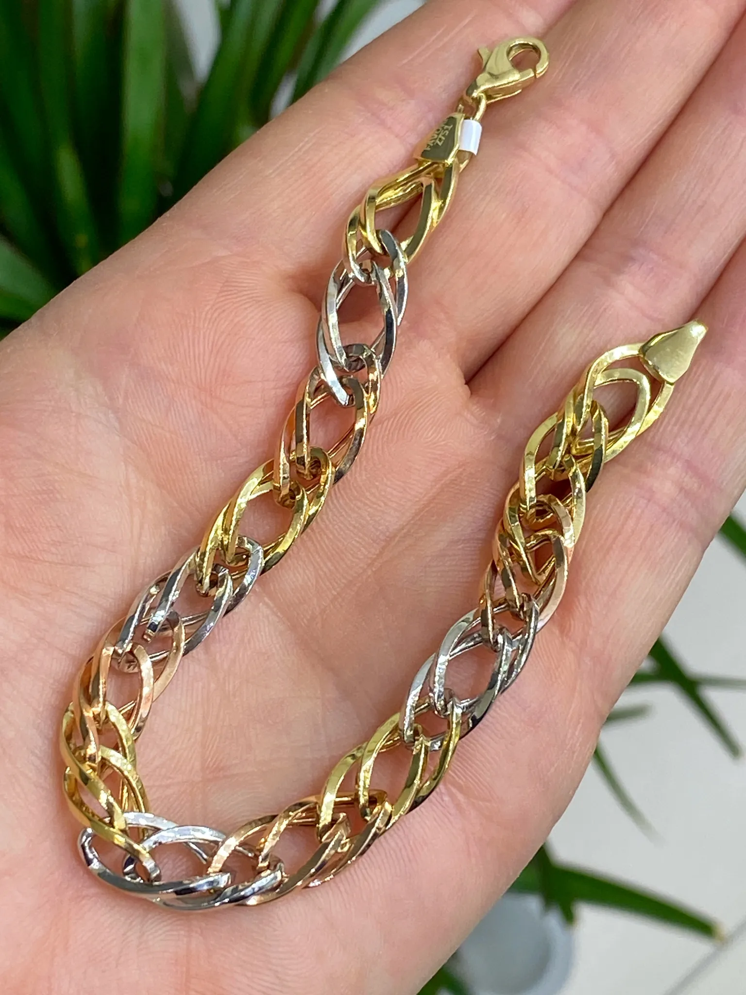 Favori Marka Üç Renk Hallow Model Bileklik 20.5 cm