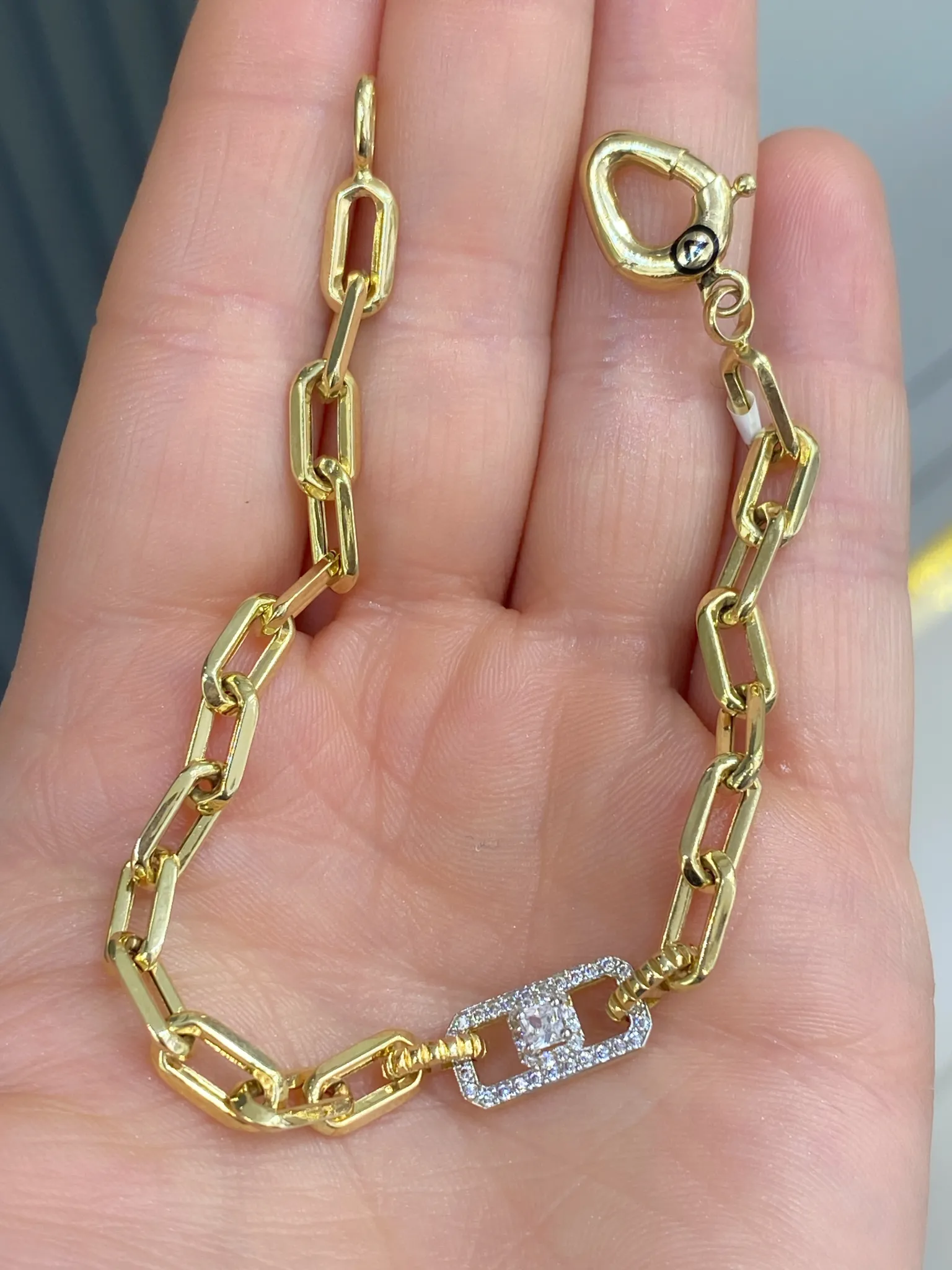 Favori Marka İtalyan Model Taşlı Bileklik 