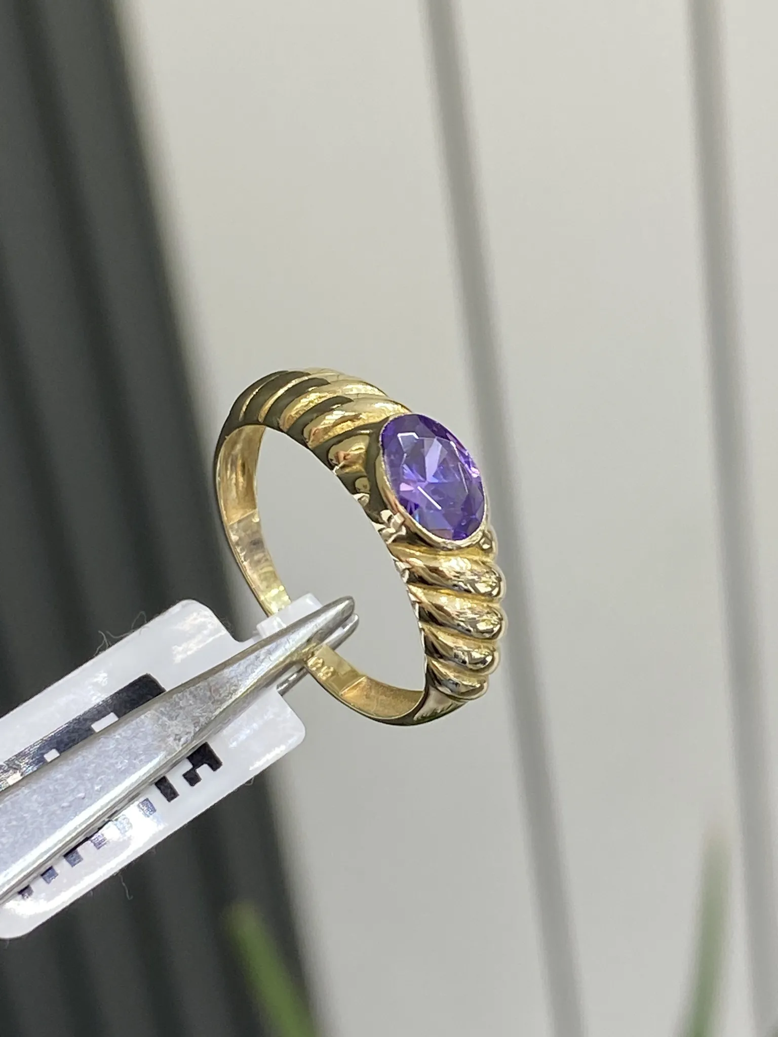 Favori Marka İtalyan Model Taşlı Yüzük