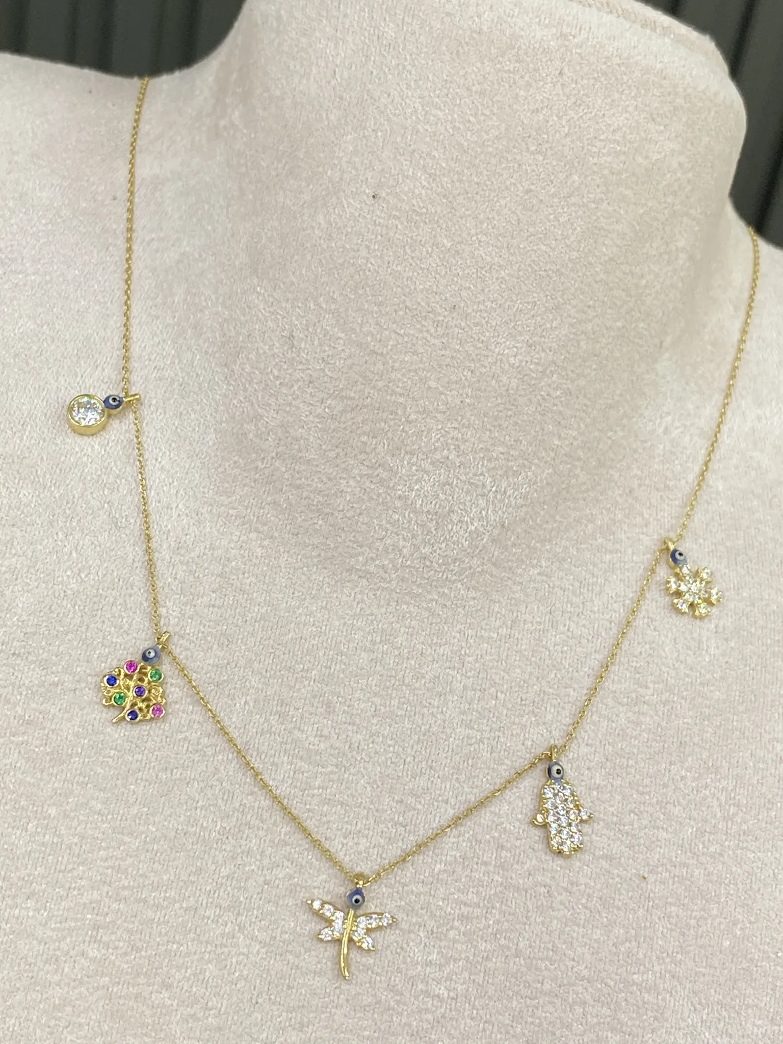 Favori Marka Şans Kolyesi