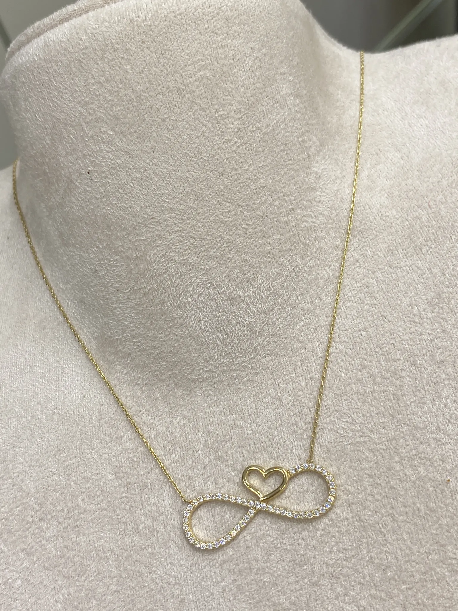 Favori Marka Sonsuzluk Model Kolye 