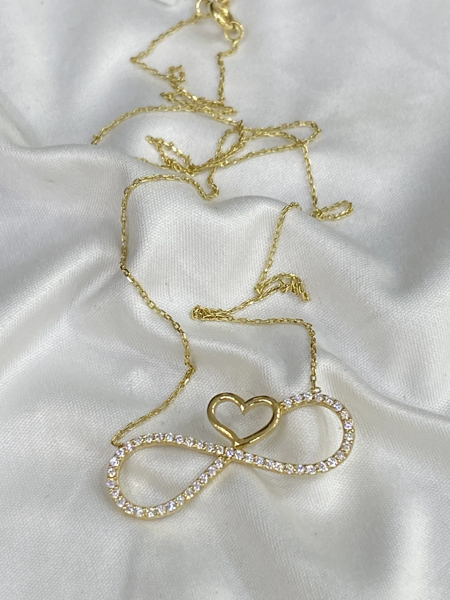 Favori Marka Sonsuzluk Model Kolye 