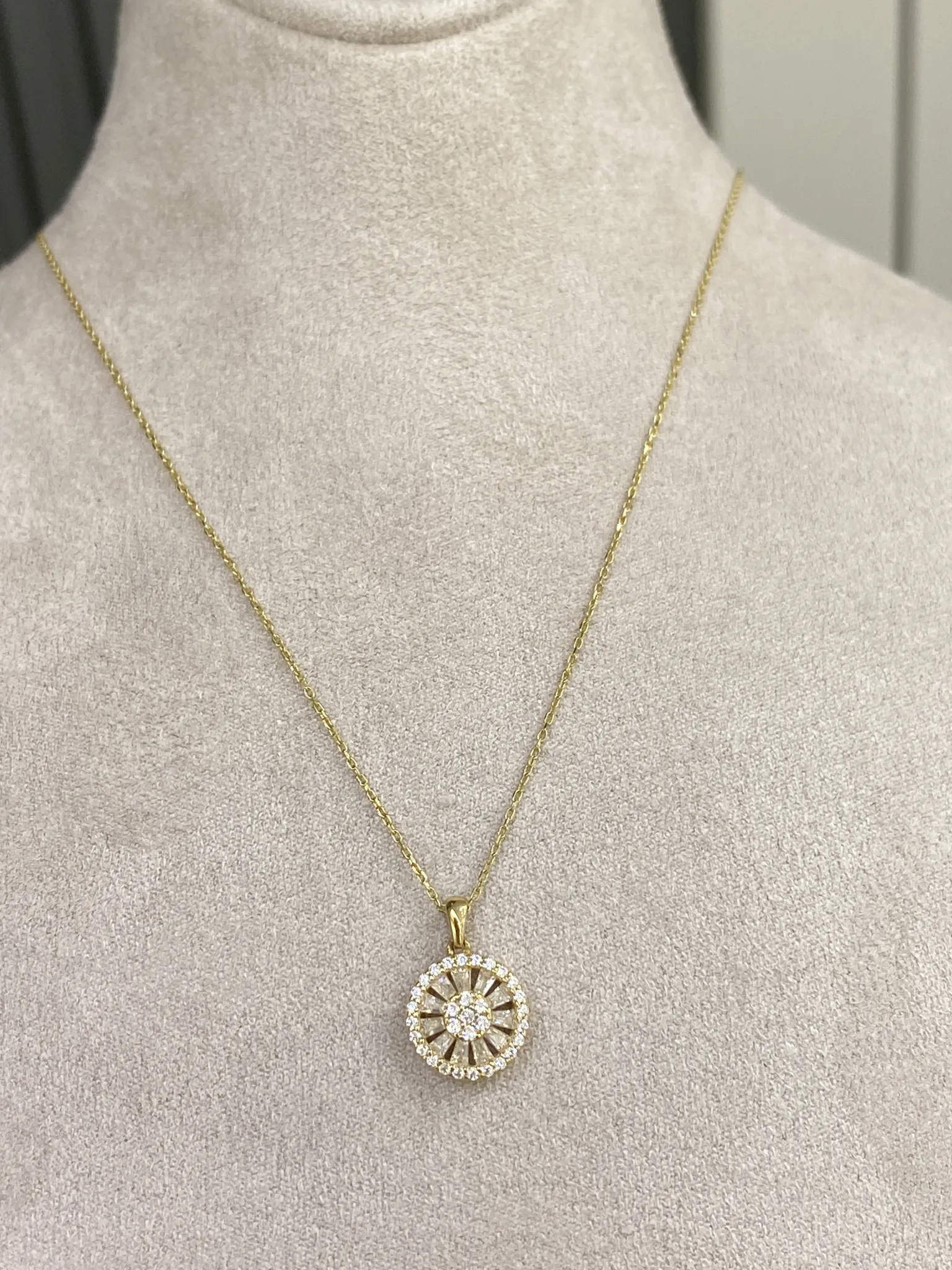 14 Ayar Yuvarlak Model Baget Kolye