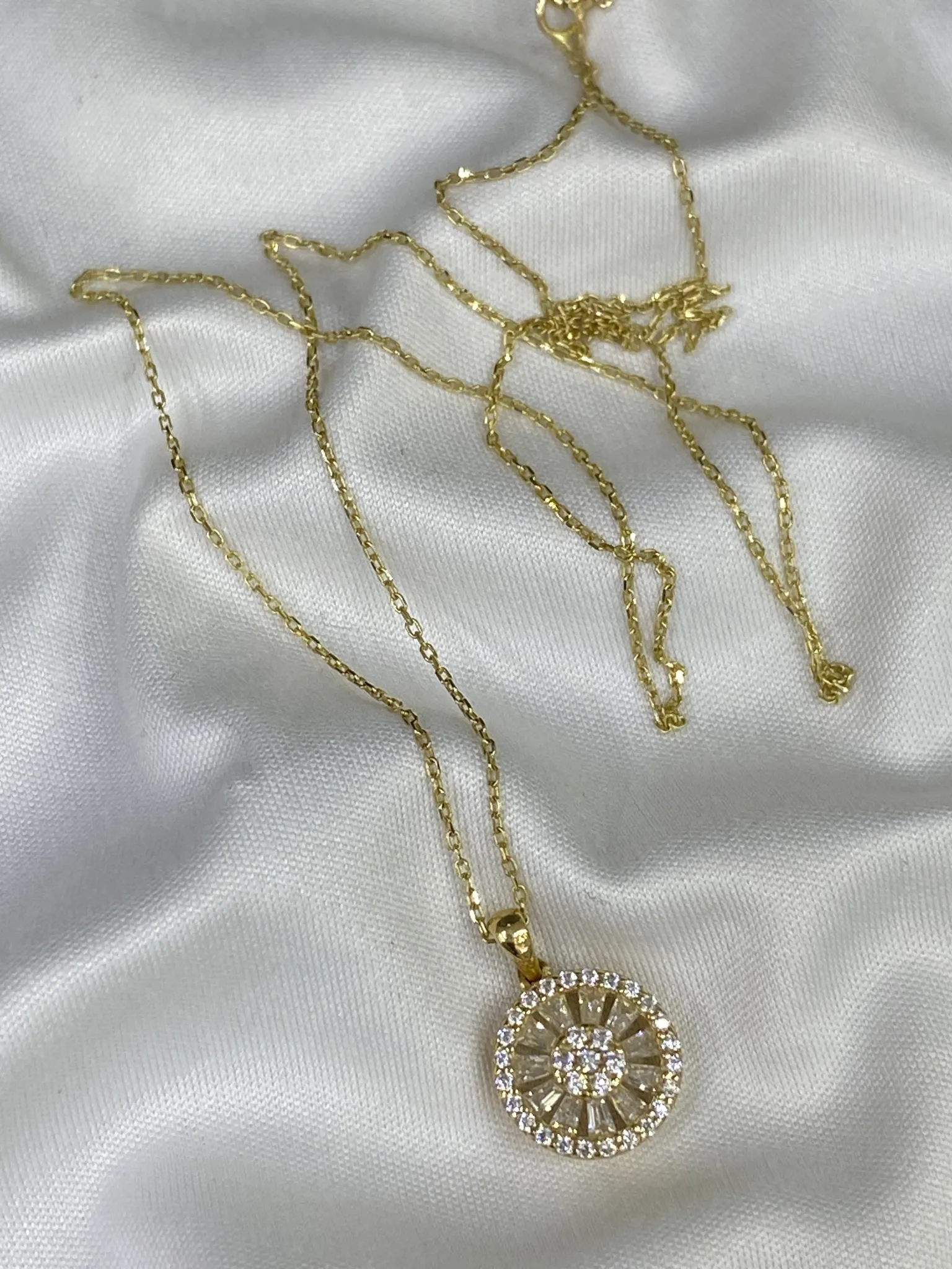 14 Ayar Yuvarlak Model Baget Kolye