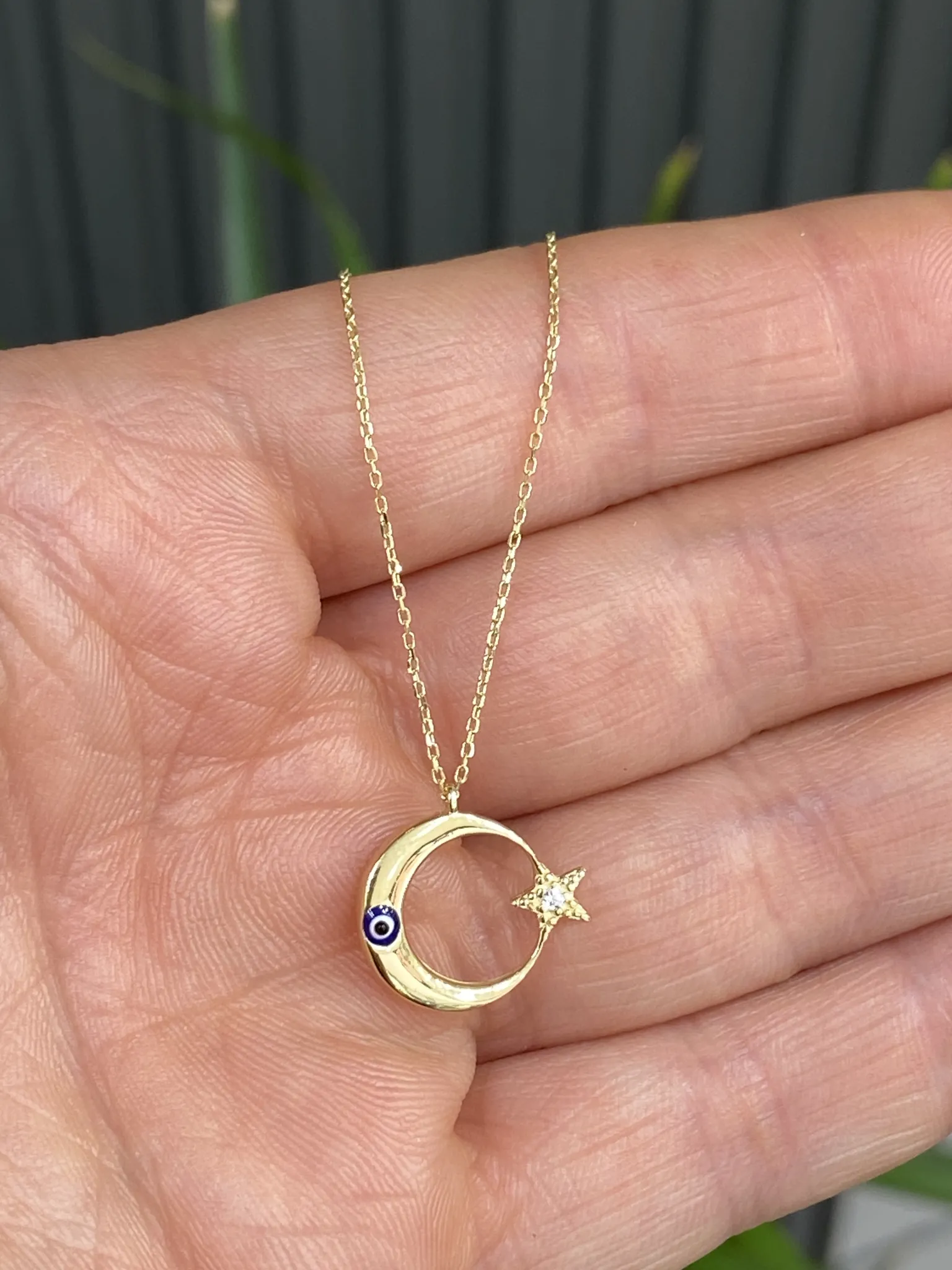 Favori Marka Ay Yıldız Model Kolye