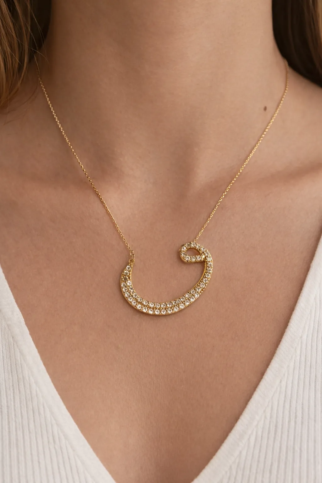 Favori Marka Vav Model Kolye