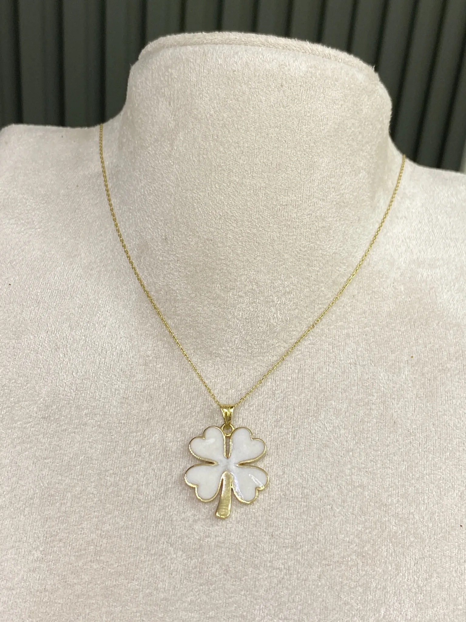 Favori Marka Yonca Model Uç