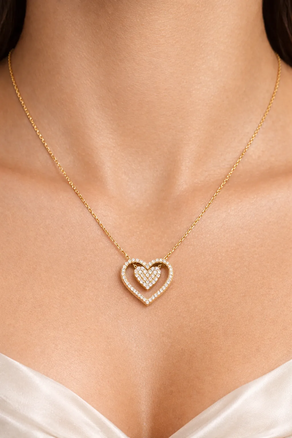 Favori Marka Kalpli Model Kolye