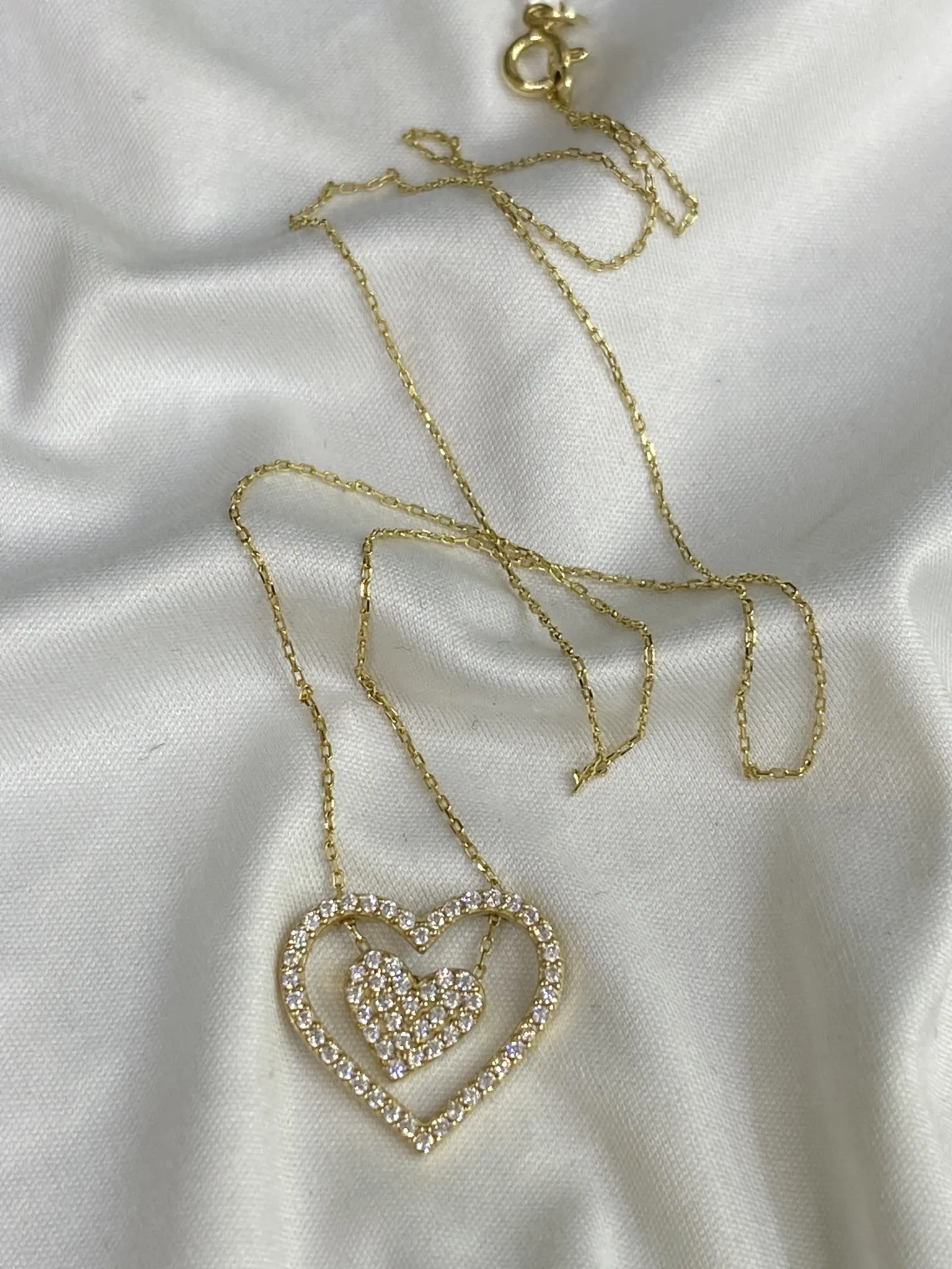 Favori Marka Kalpli Model Kolye