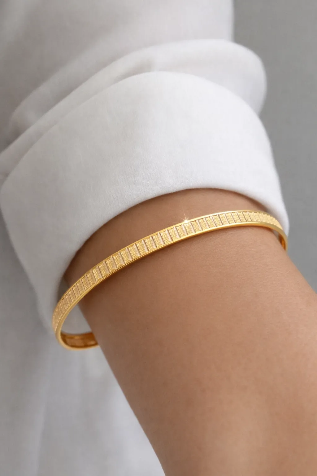 14 Ayar Desenli Hediyelik Bilezik 20 NO