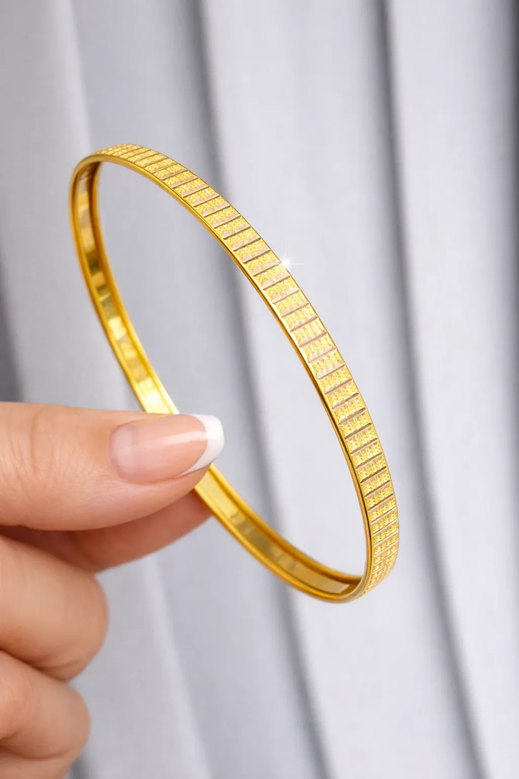 14 Ayar Desenli Hediyelik Bilezik 20 NO