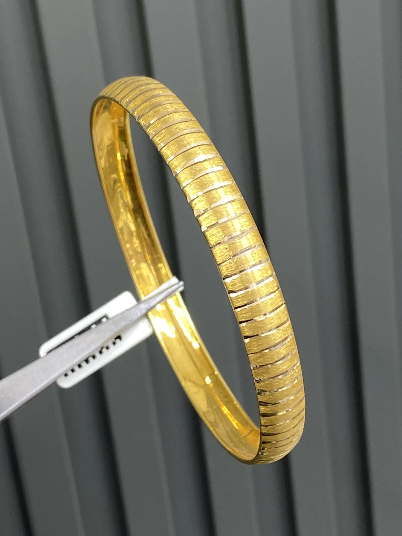 21 Numara 14 Ayar Desenli Bilezik