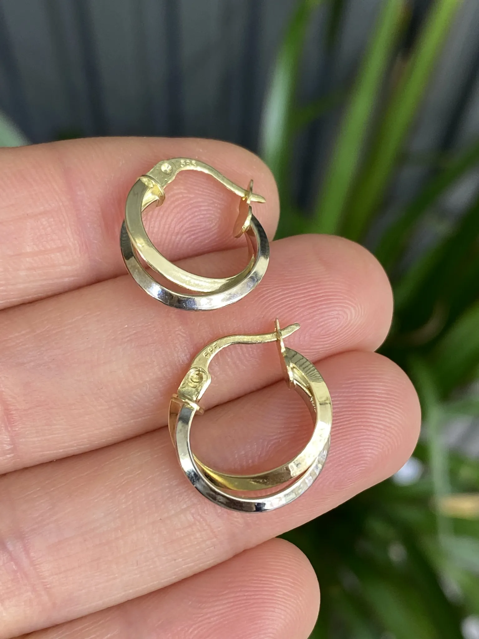 Favori Marka Halka Küpe